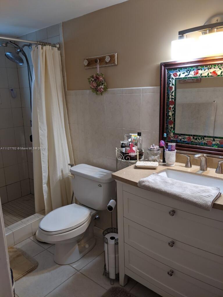 KENDALE LAKES TOWNHOUSE C - Residential