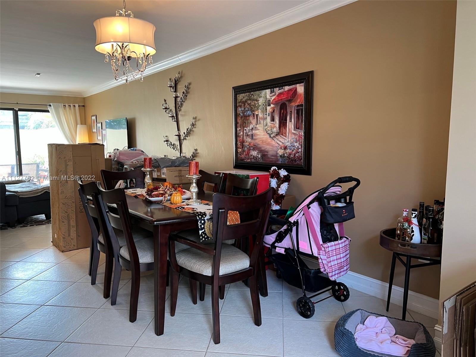 KENDALE LAKES TOWNHOUSE C - Residential