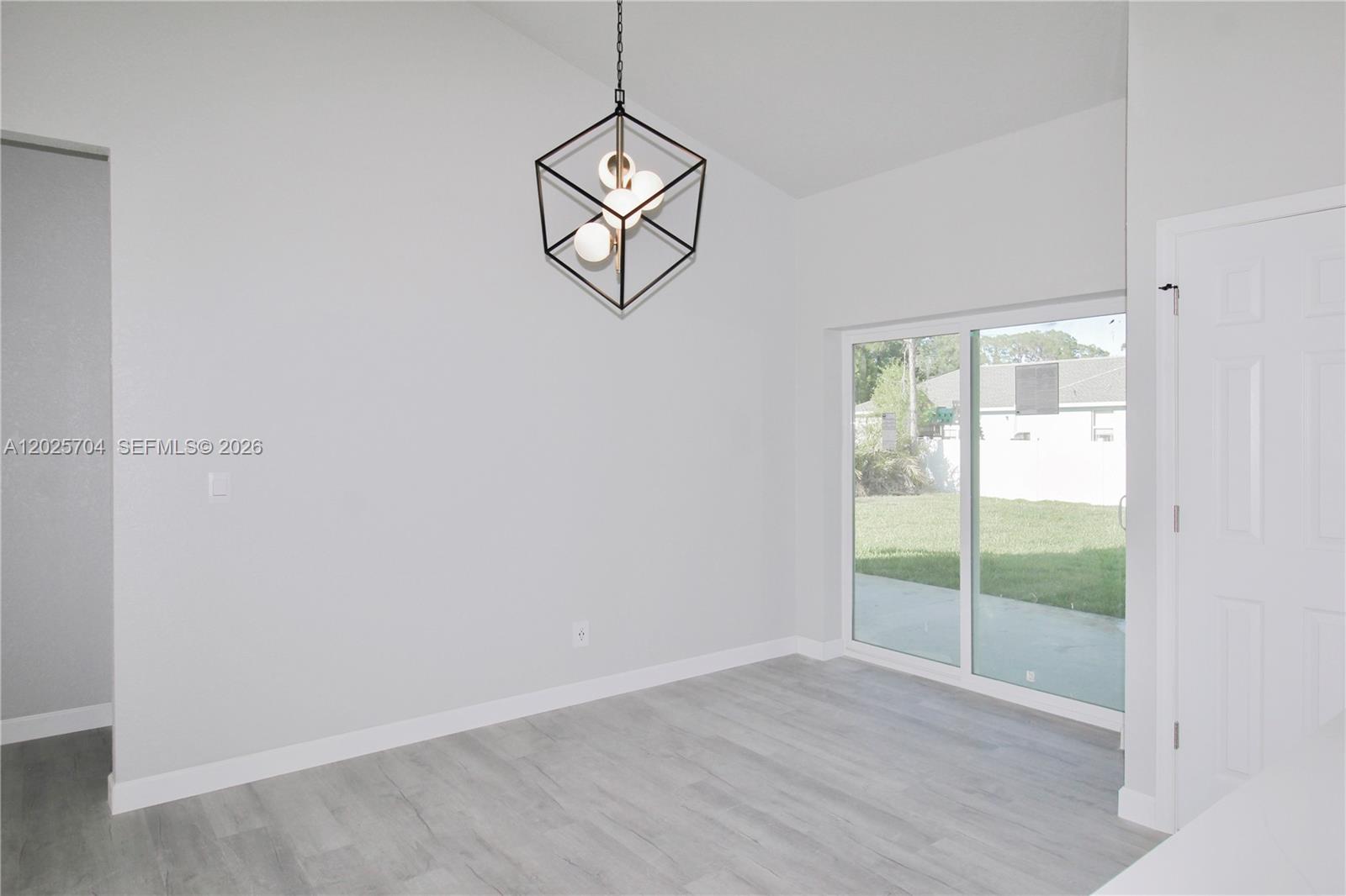 SUN N LAKE EST OF SEBRING - Residential