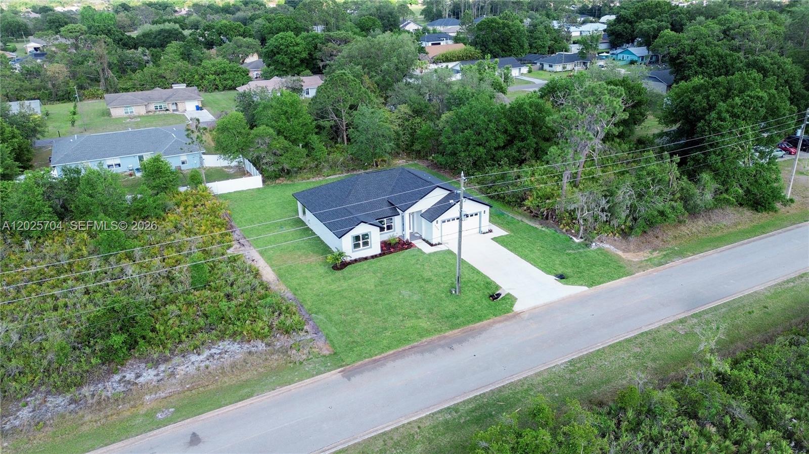 SUN N LAKE EST OF SEBRING - Residential