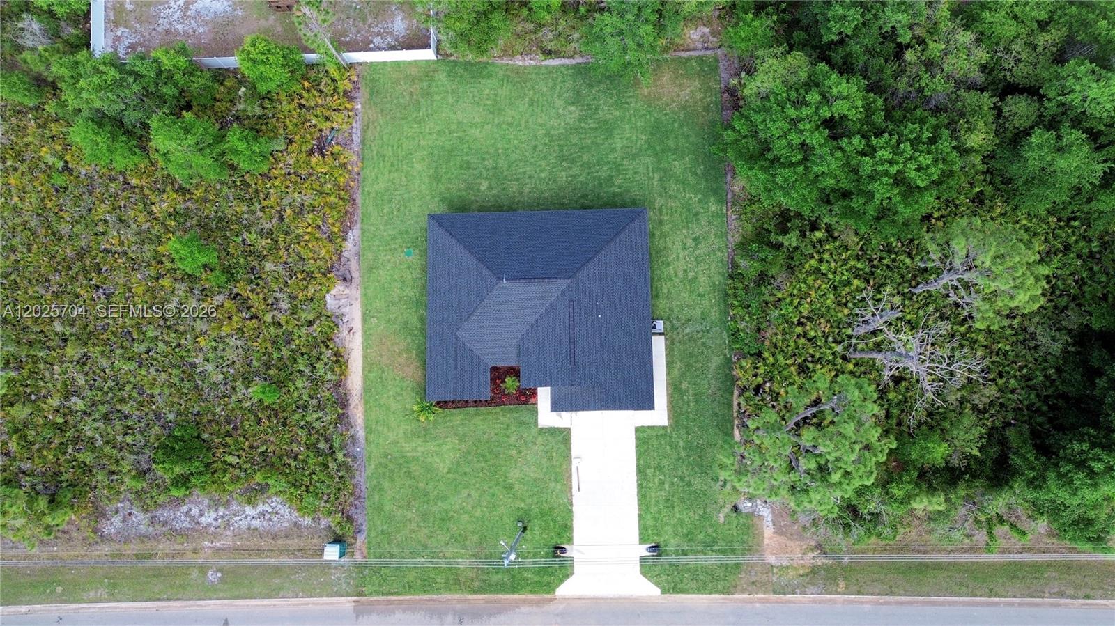 SUN N LAKE EST OF SEBRING - Residential