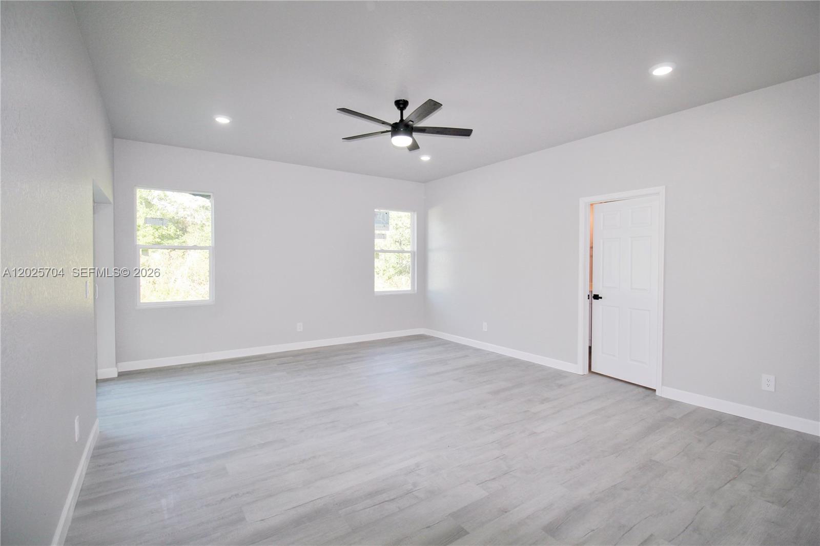 SUN N LAKE EST OF SEBRING - Residential