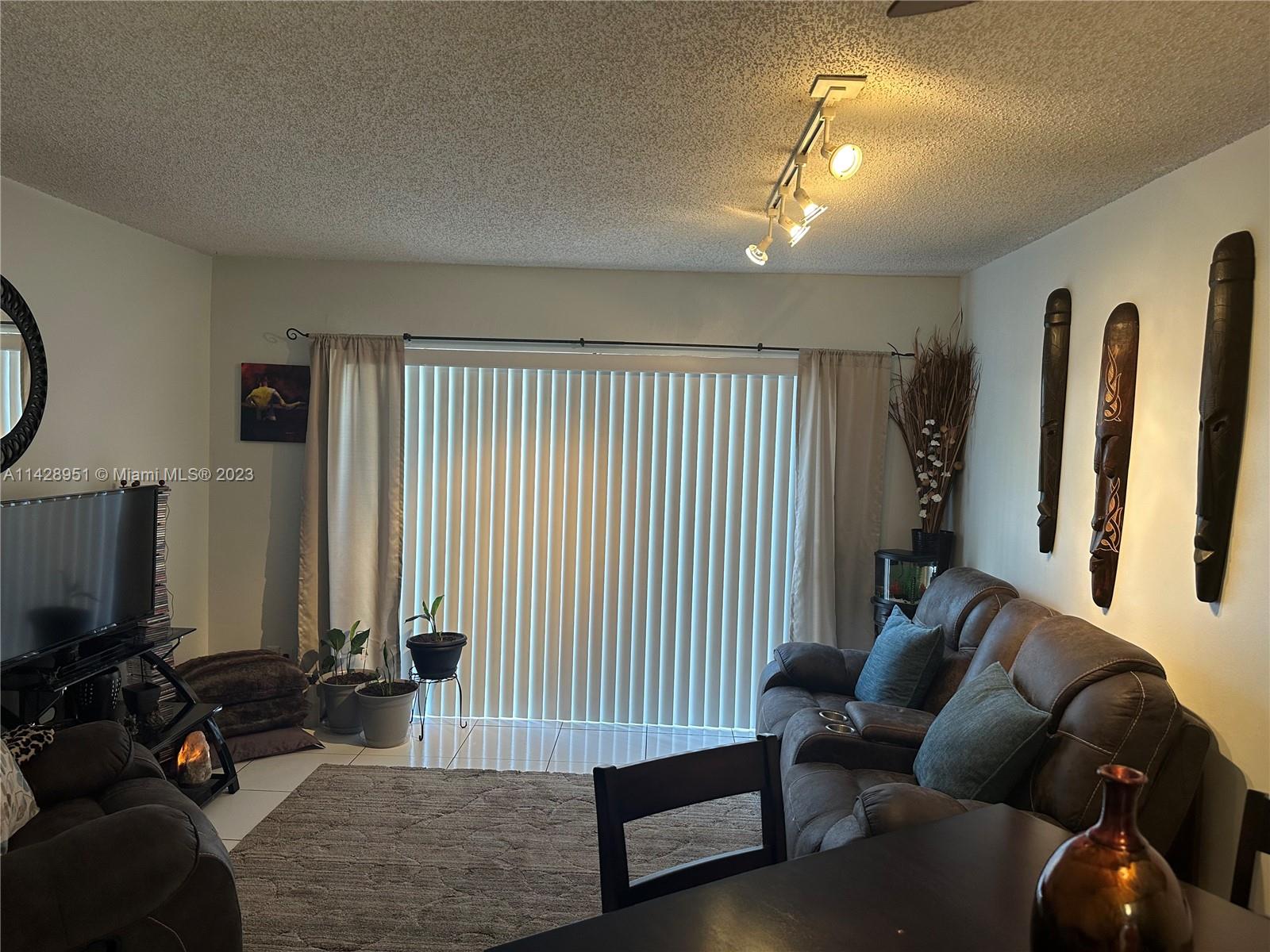 Venetian Isles - Residential