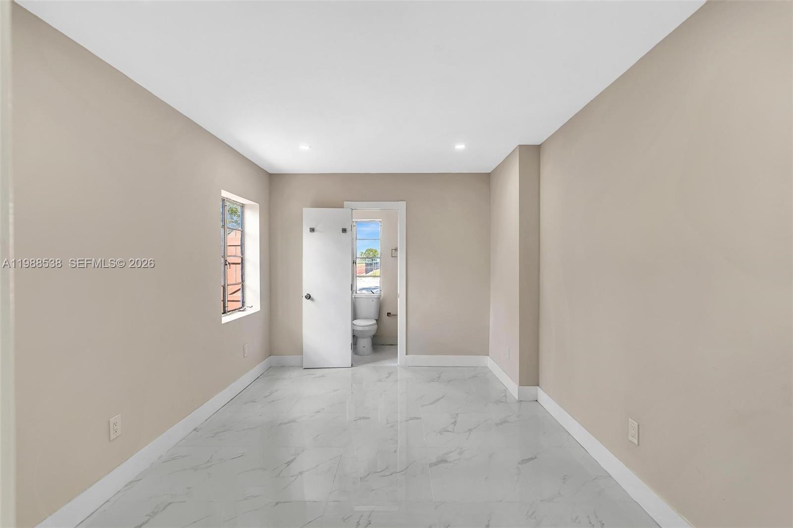 SHERWOOD FOREST - Residential Lease