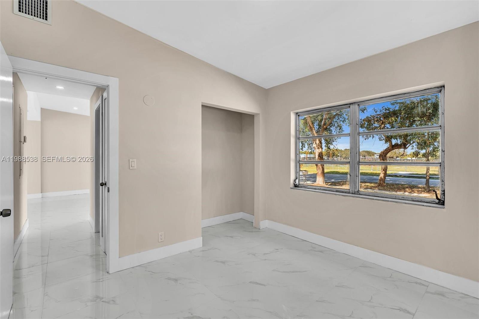 SHERWOOD FOREST - Residential Lease