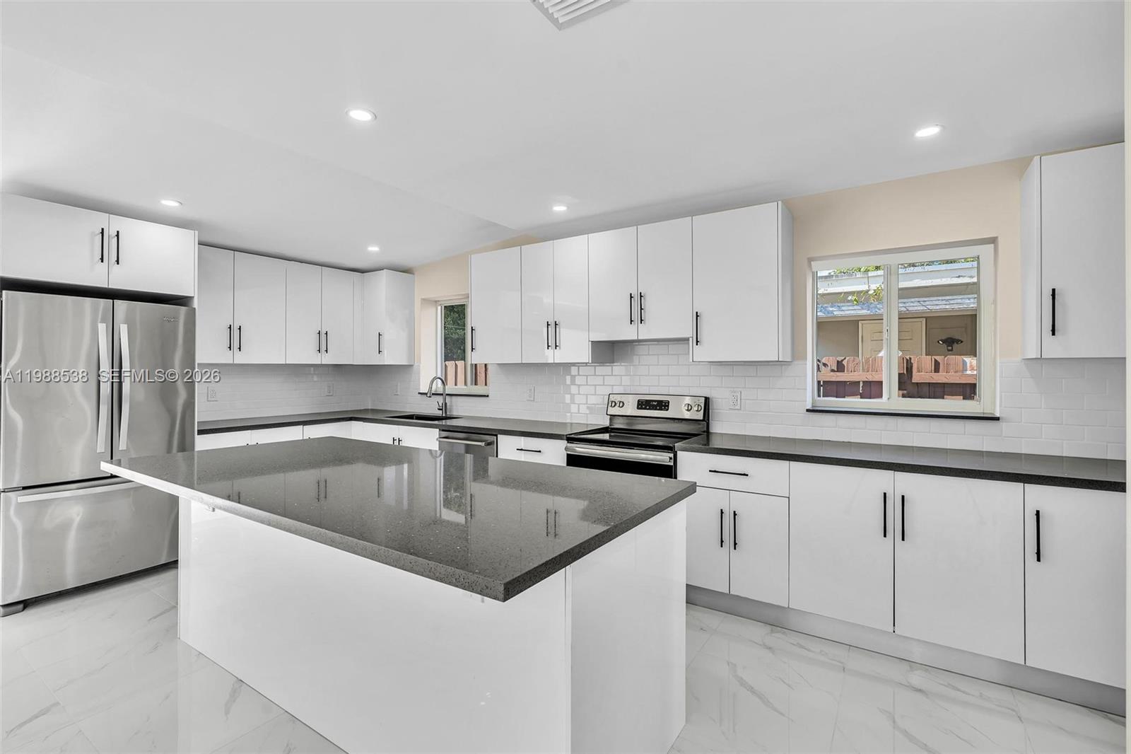 SHERWOOD FOREST - Residential Lease
