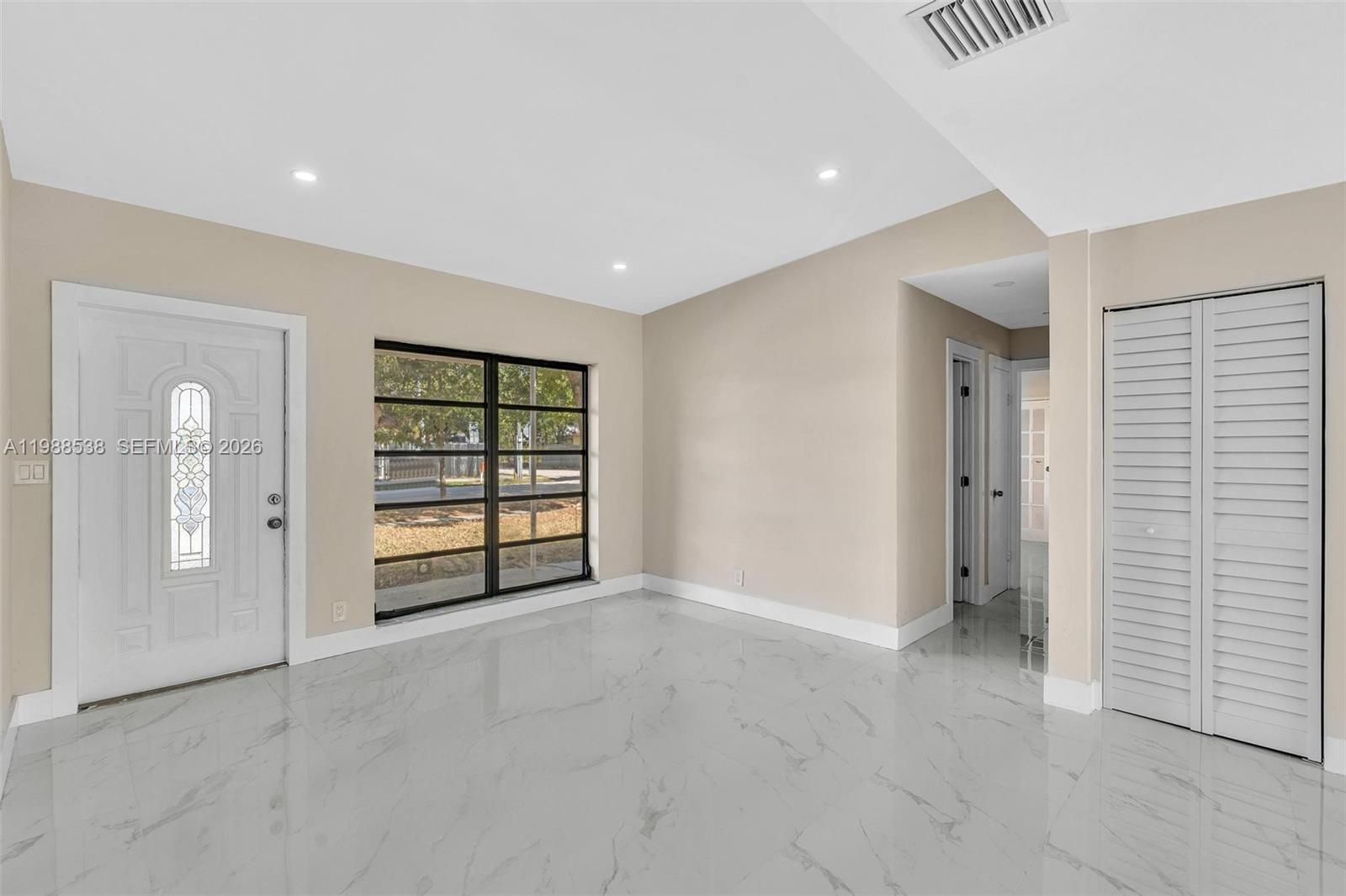 SHERWOOD FOREST - Residential Lease