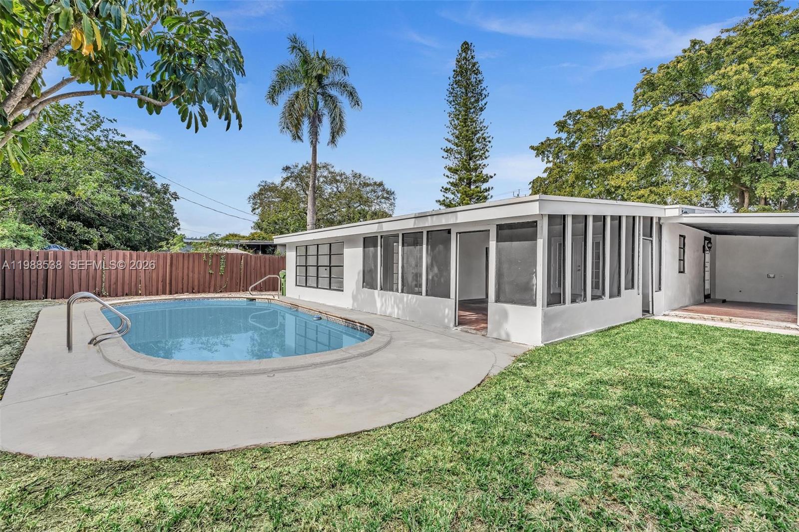 SHERWOOD FOREST - Residential Lease