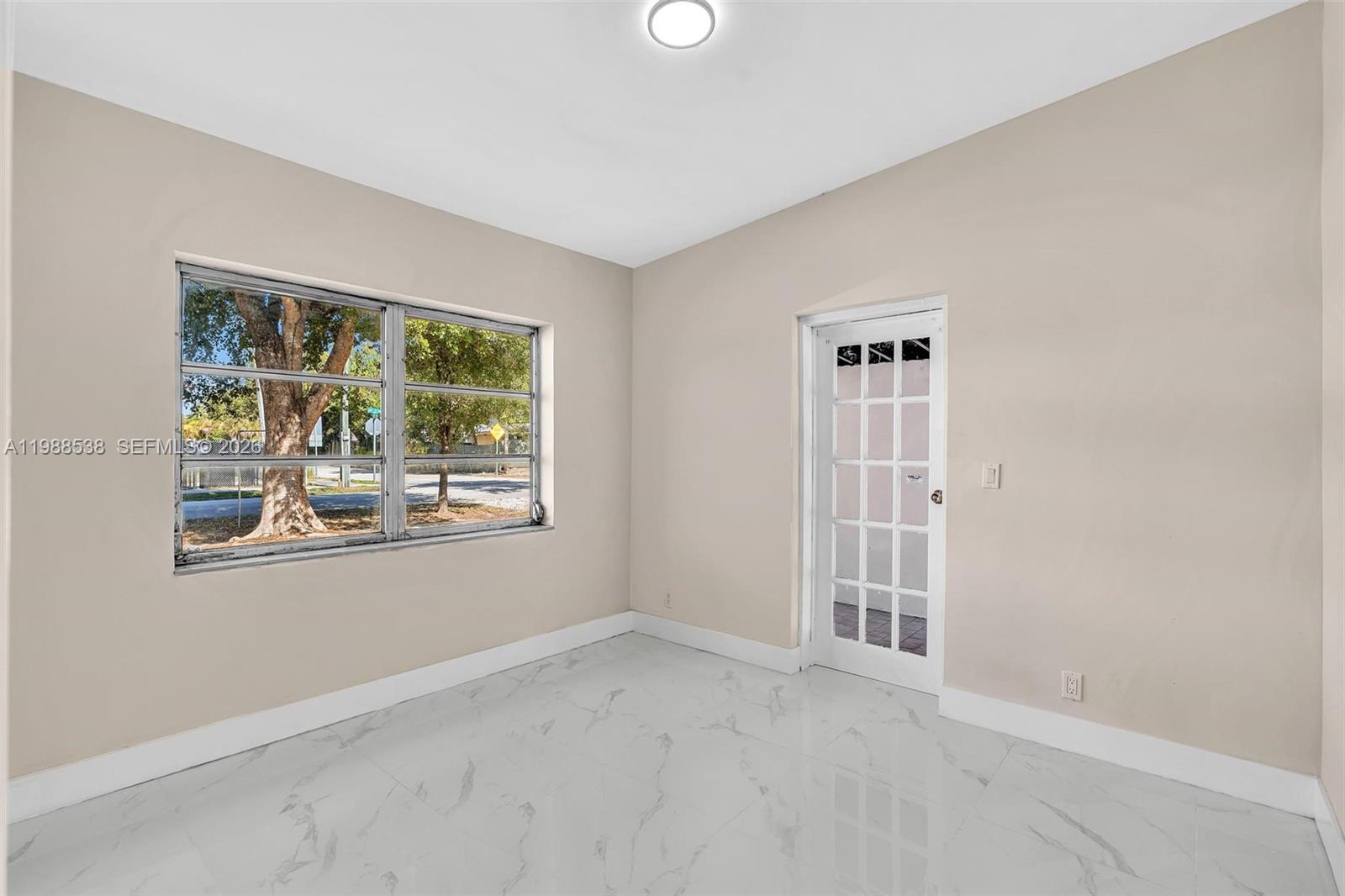 SHERWOOD FOREST - Residential Lease