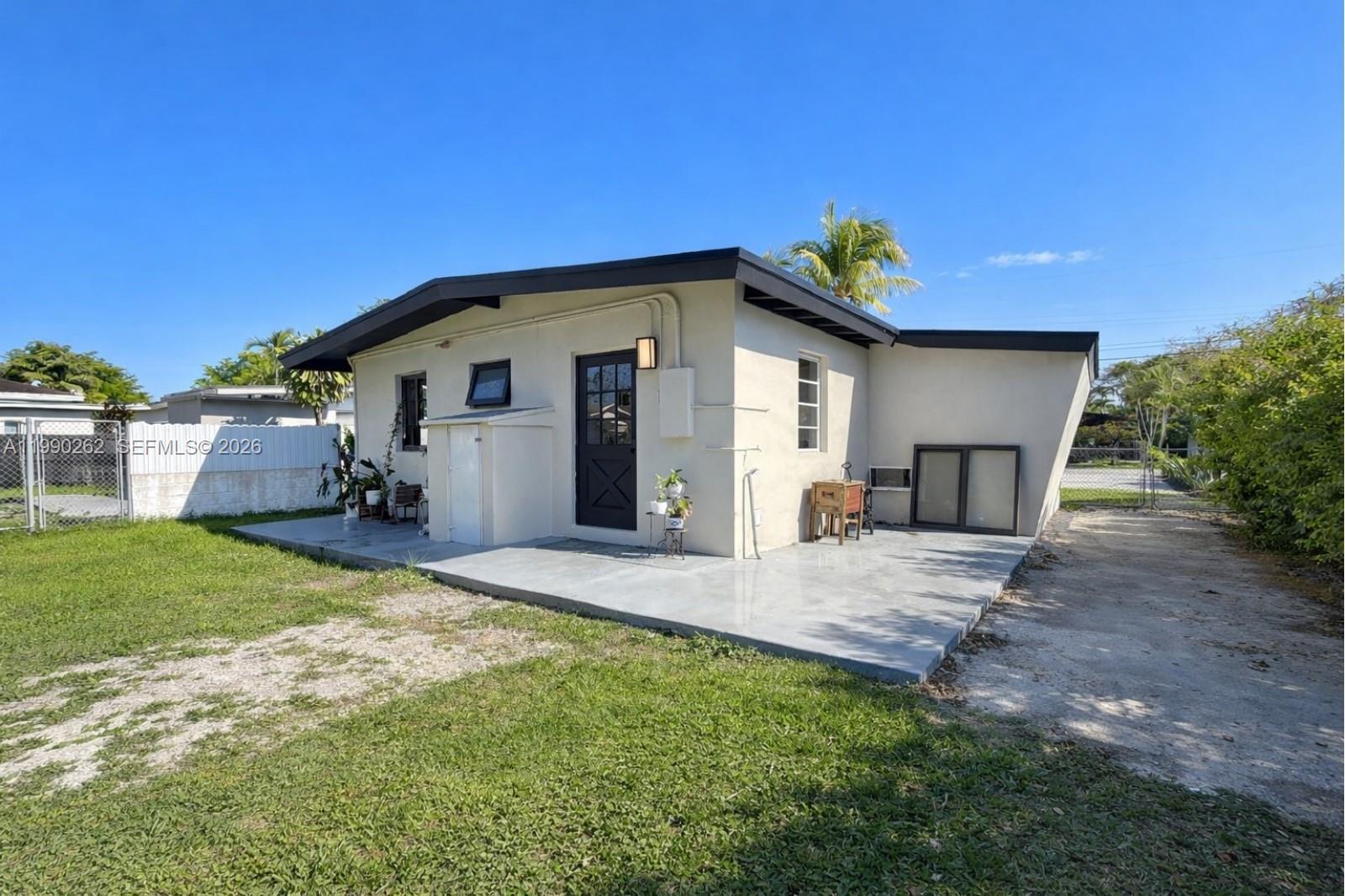 CORAL VILLAS REV - Residential