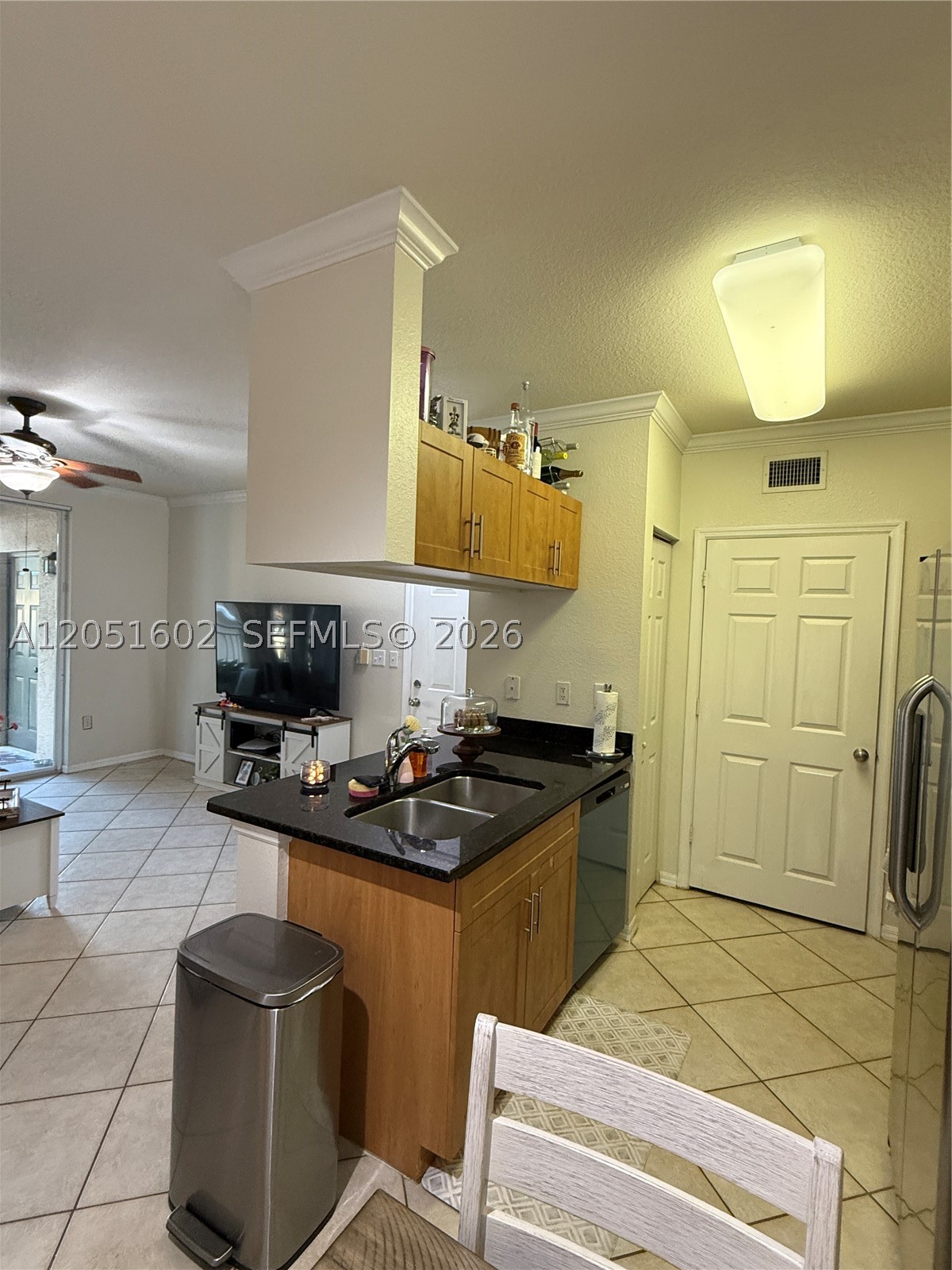 VILLAS AT EMERALD DUNES C - Residential Lease