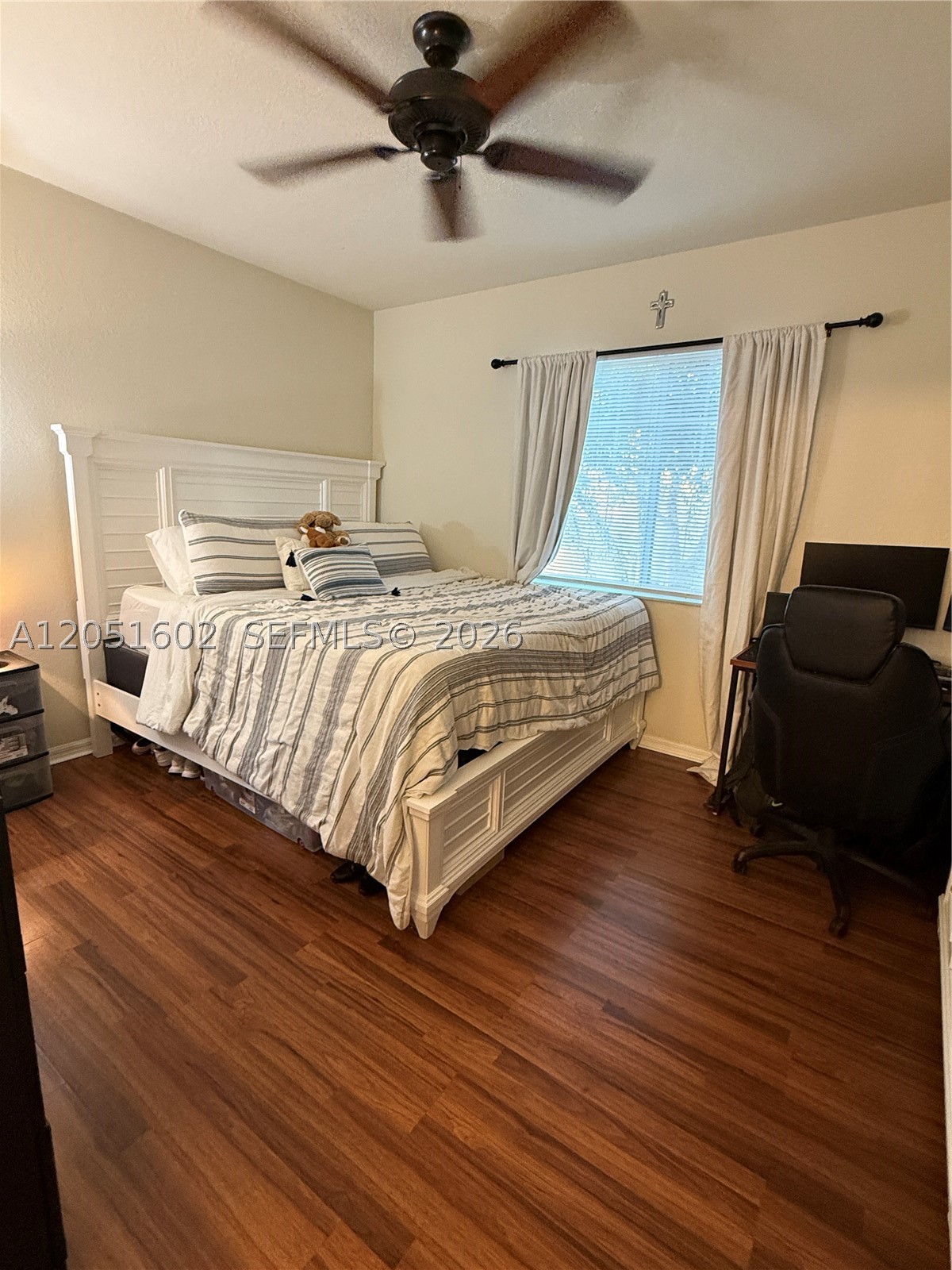 VILLAS AT EMERALD DUNES C - Residential Lease