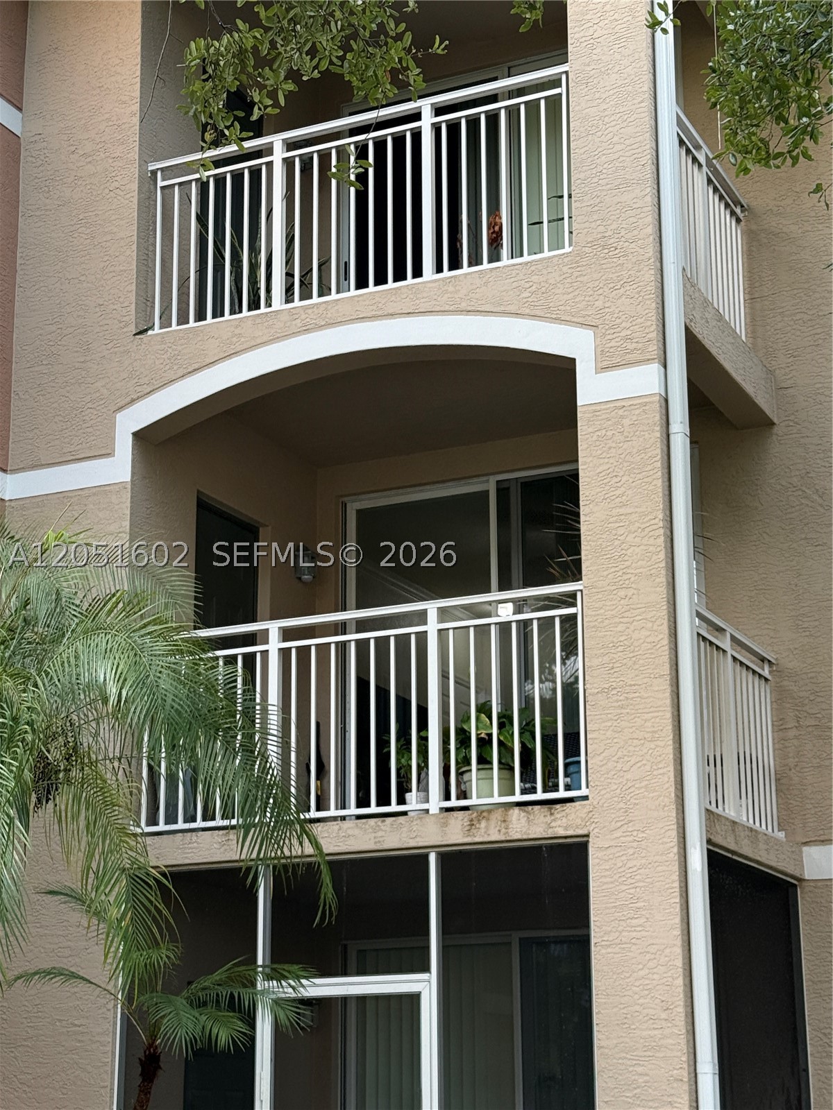 VILLAS AT EMERALD DUNES C - Residential Lease