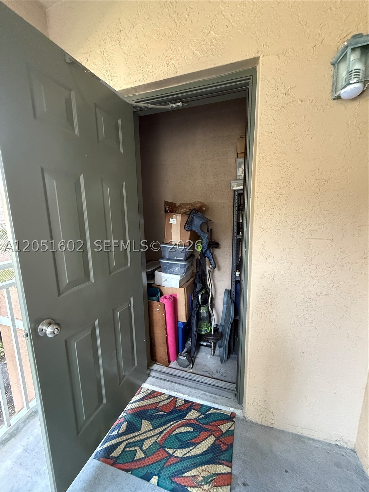 VILLAS AT EMERALD DUNES C - Residential Lease