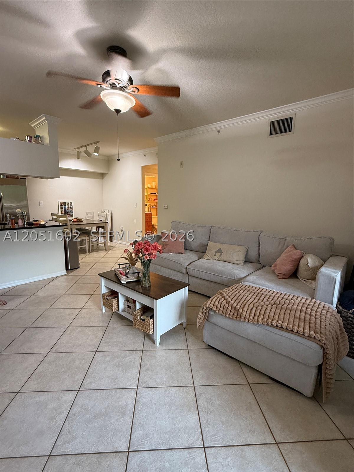 VILLAS AT EMERALD DUNES C - Residential Lease