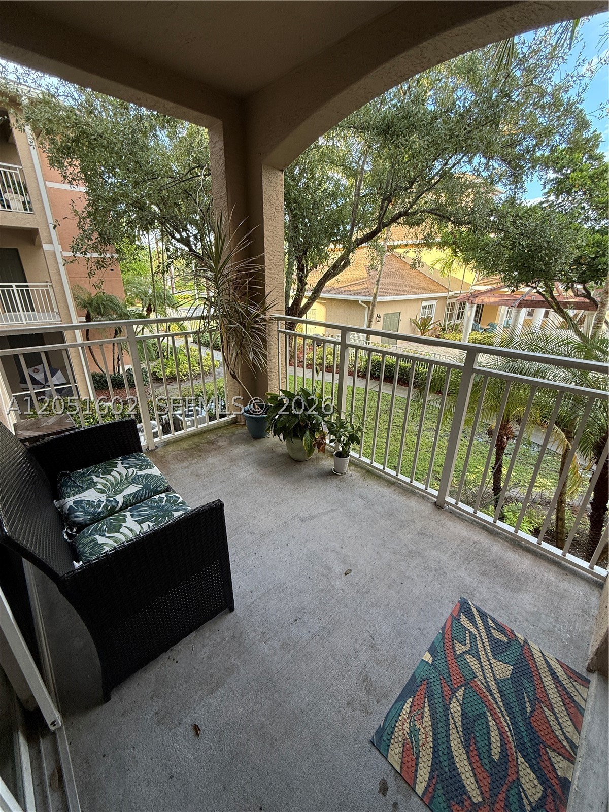 VILLAS AT EMERALD DUNES C - Residential Lease