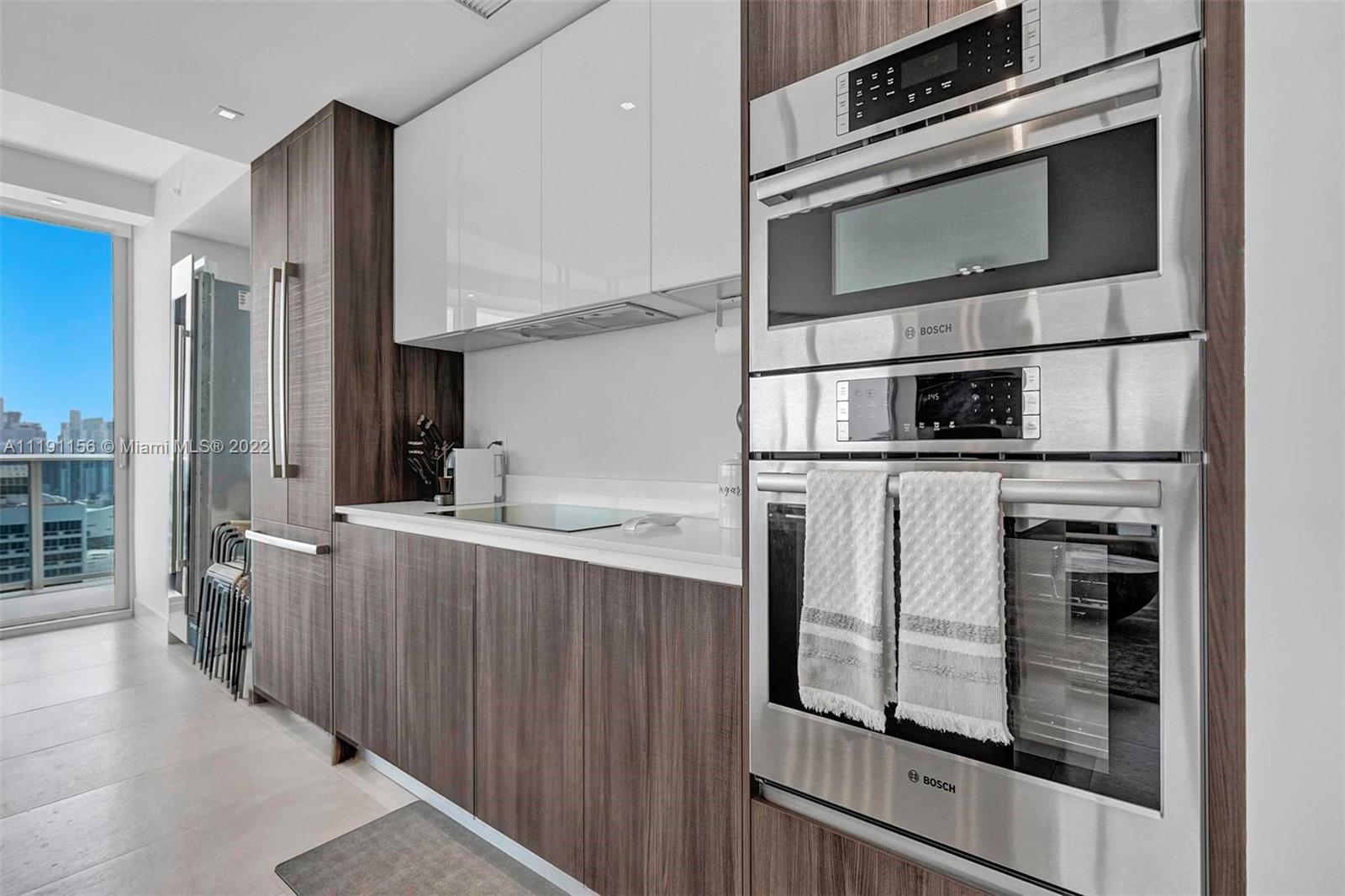 ARIA ON THE BAY CONDO - Residential