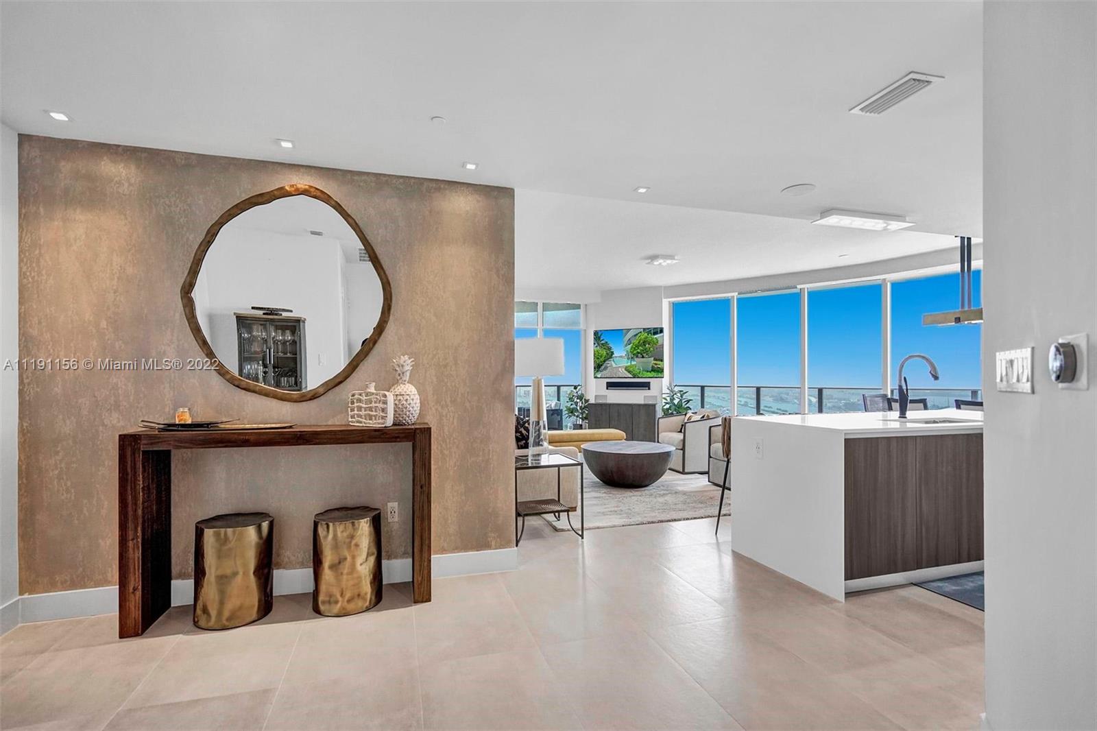 ARIA ON THE BAY CONDO - Residential
