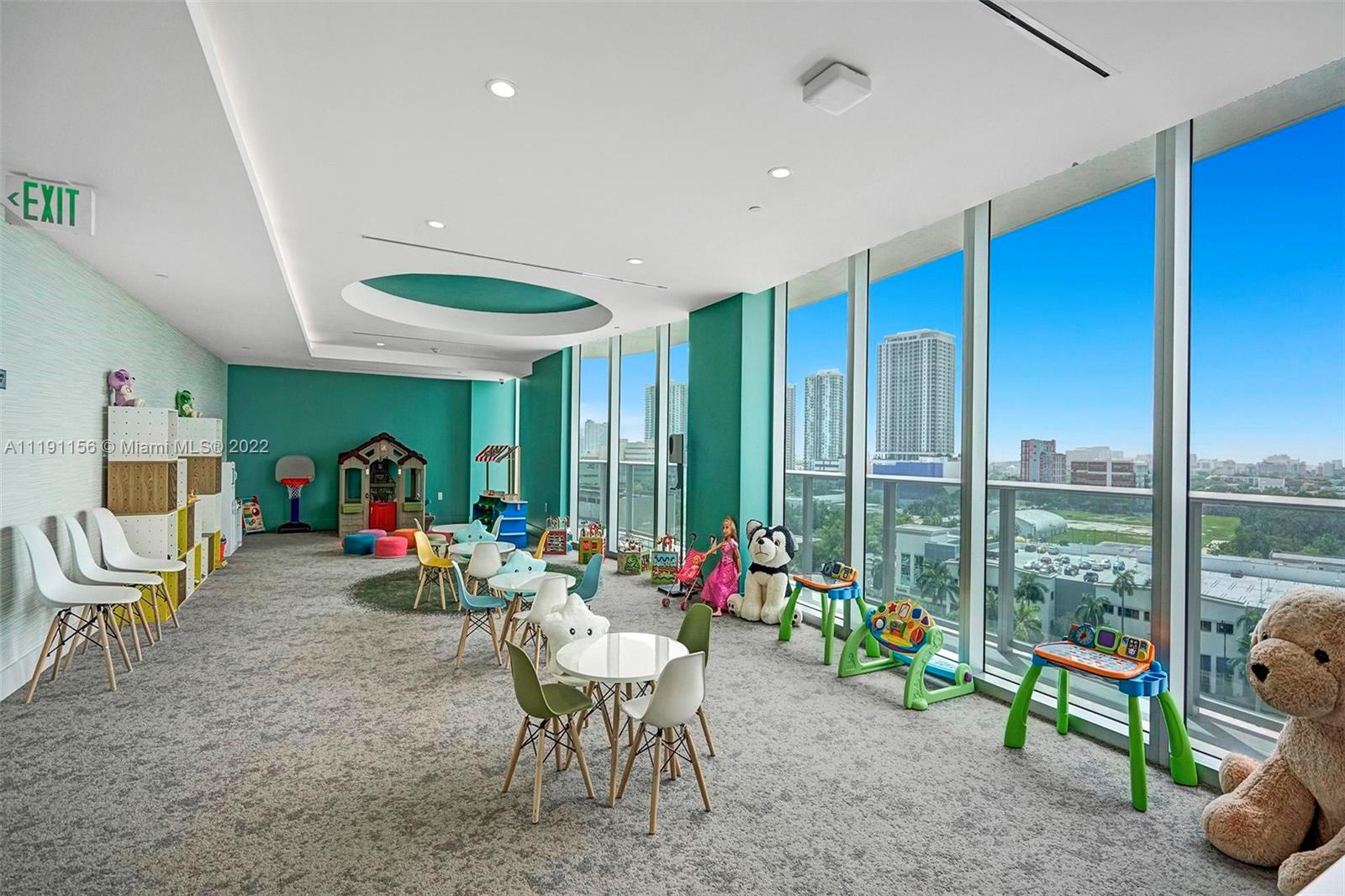 ARIA ON THE BAY CONDO - Residential