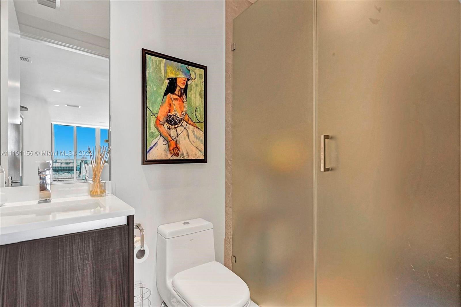 ARIA ON THE BAY CONDO - Residential