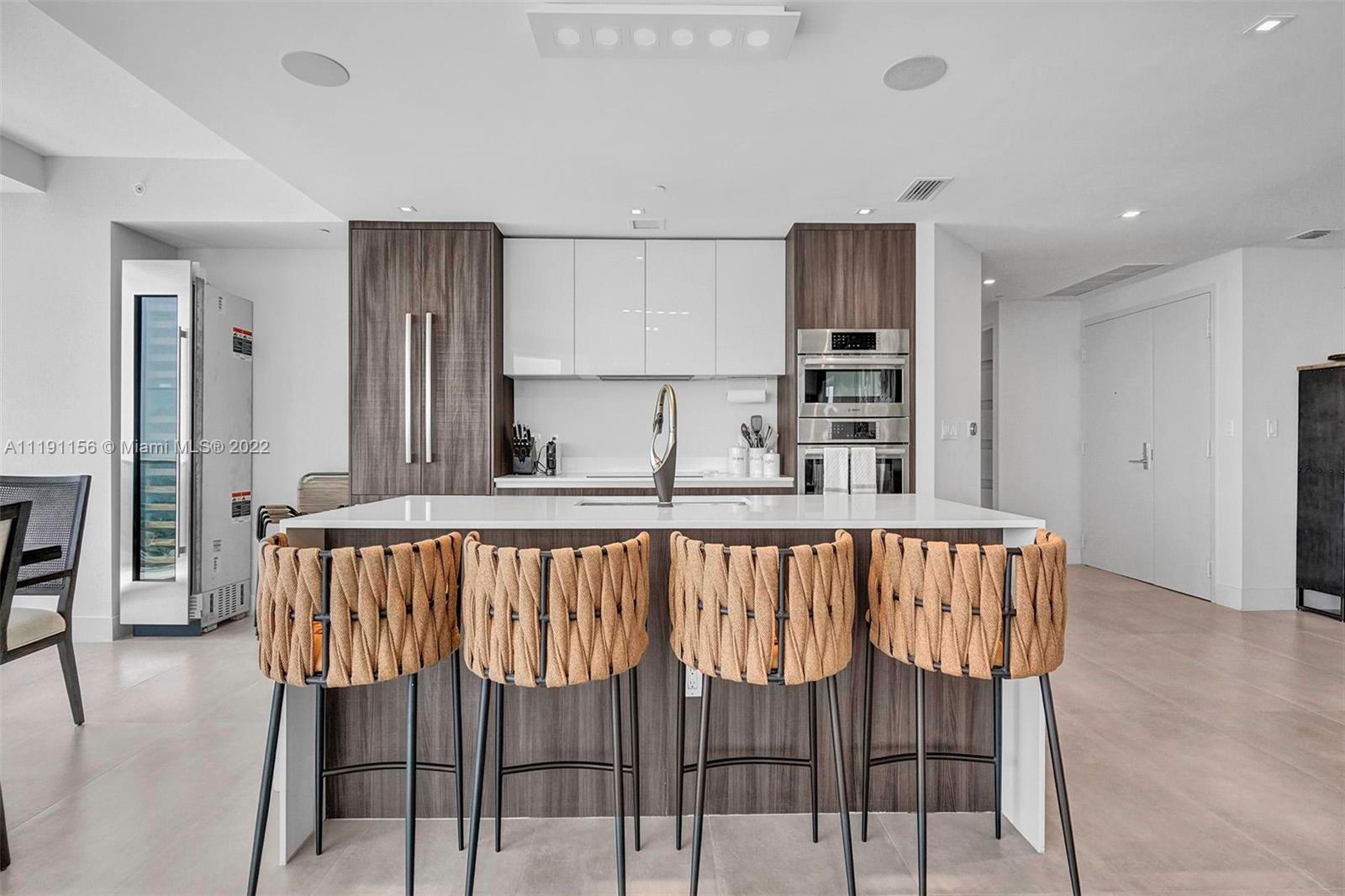ARIA ON THE BAY CONDO - Residential
