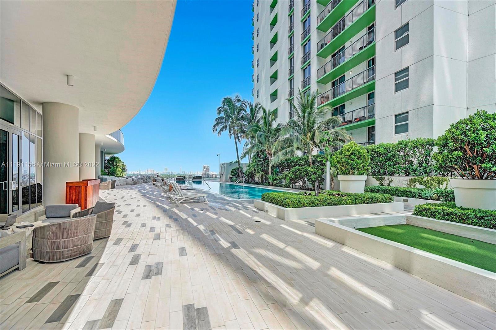 ARIA ON THE BAY CONDO - Residential