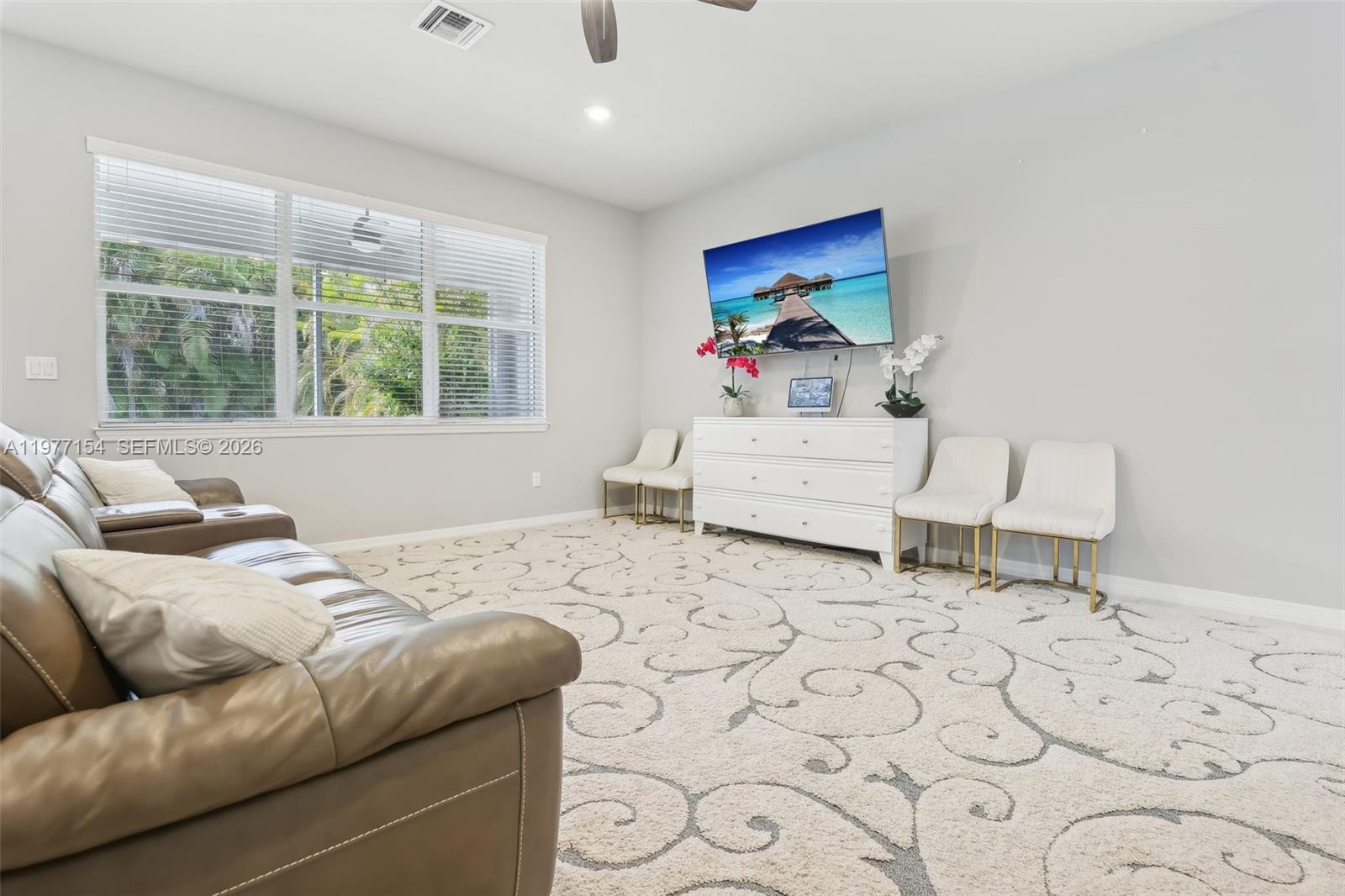 HILLCREST COUNTRY CLUB SO - Residential
