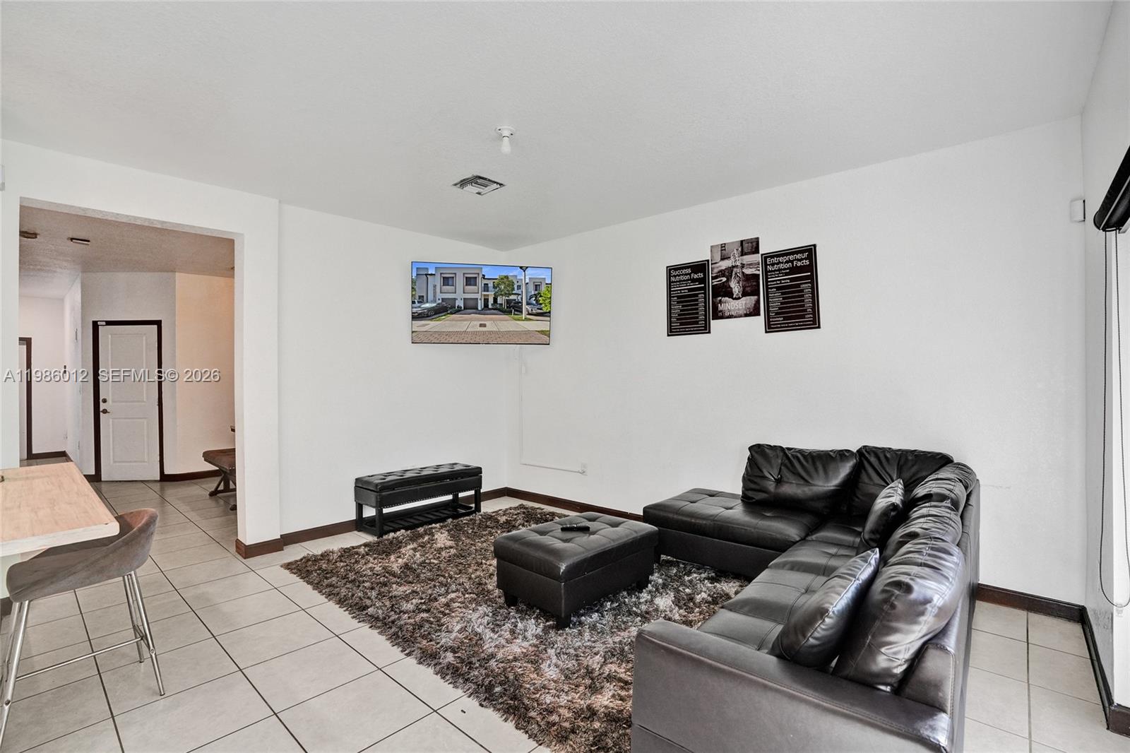 VIA VENTURE NEIGHBORHOOD - Residential