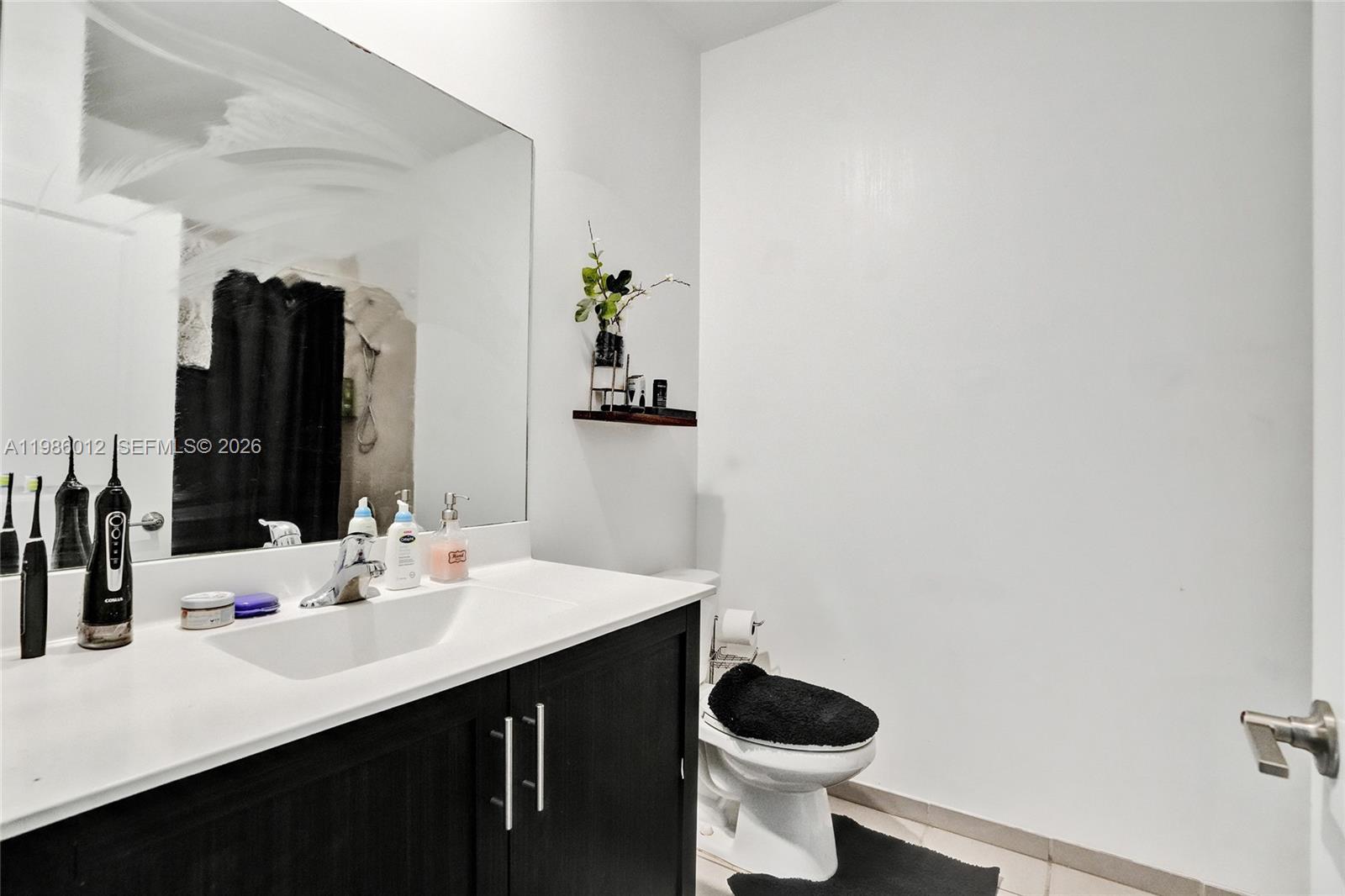 VIA VENTURE NEIGHBORHOOD - Residential