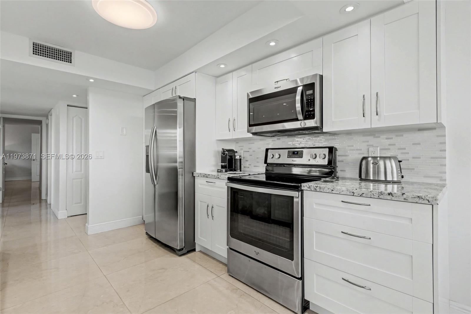 AVANT GARDE CONDO - Residential