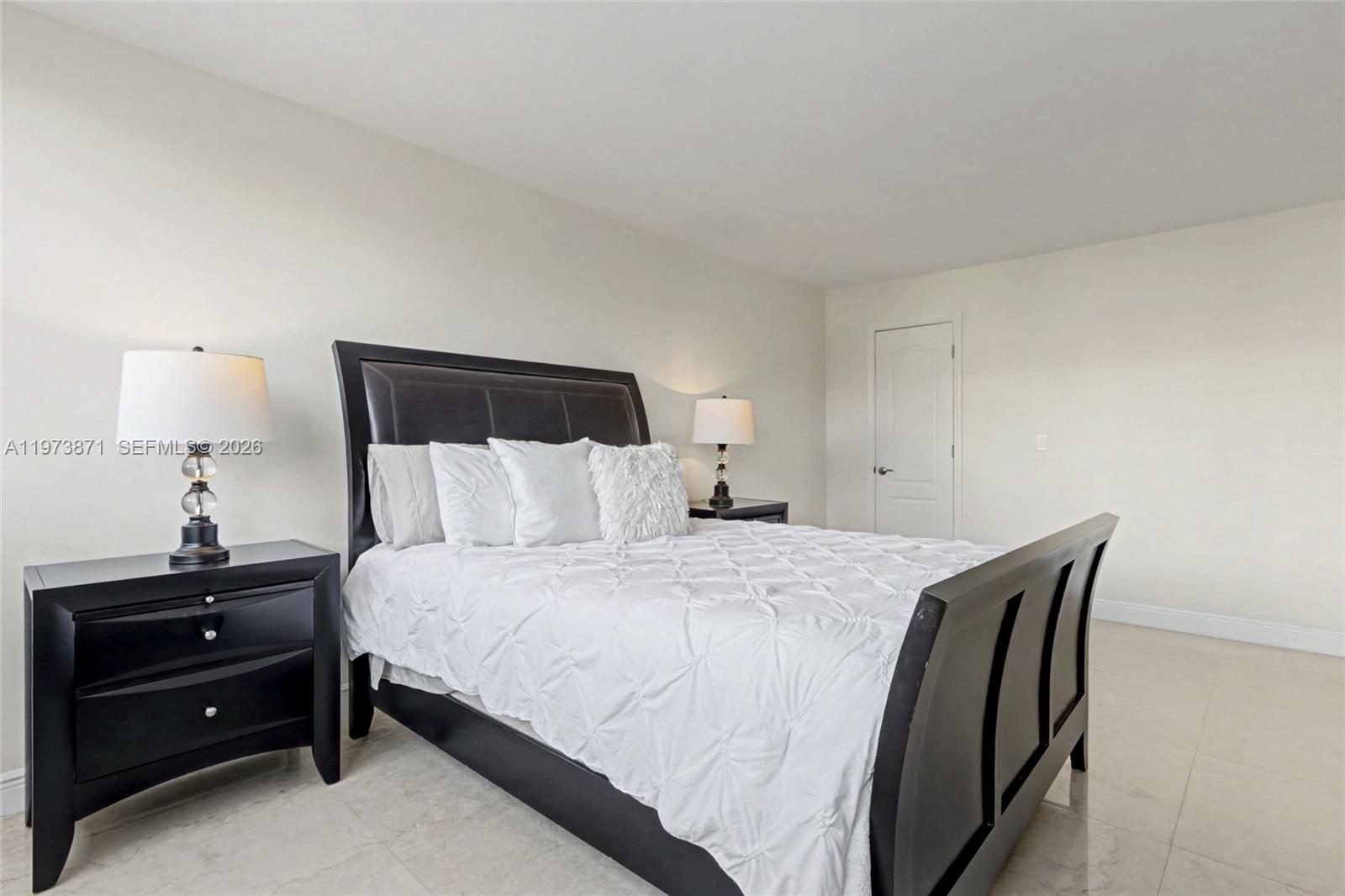 AVANT GARDE CONDO - Residential