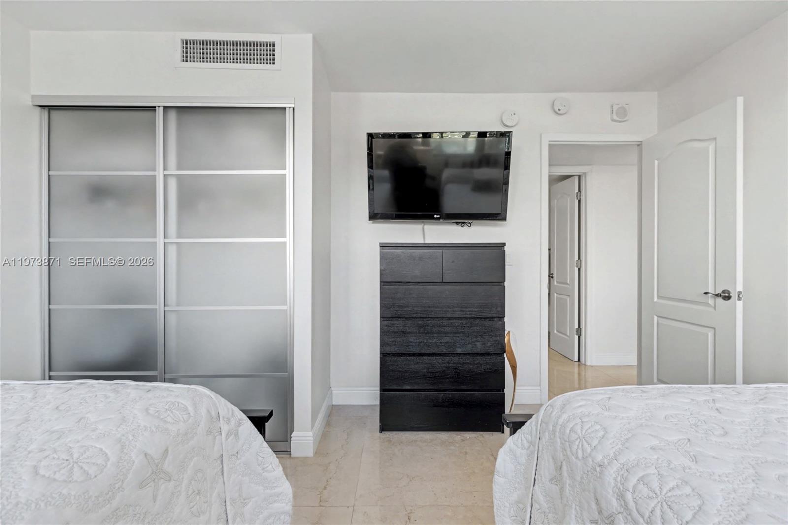 AVANT GARDE CONDO - Residential