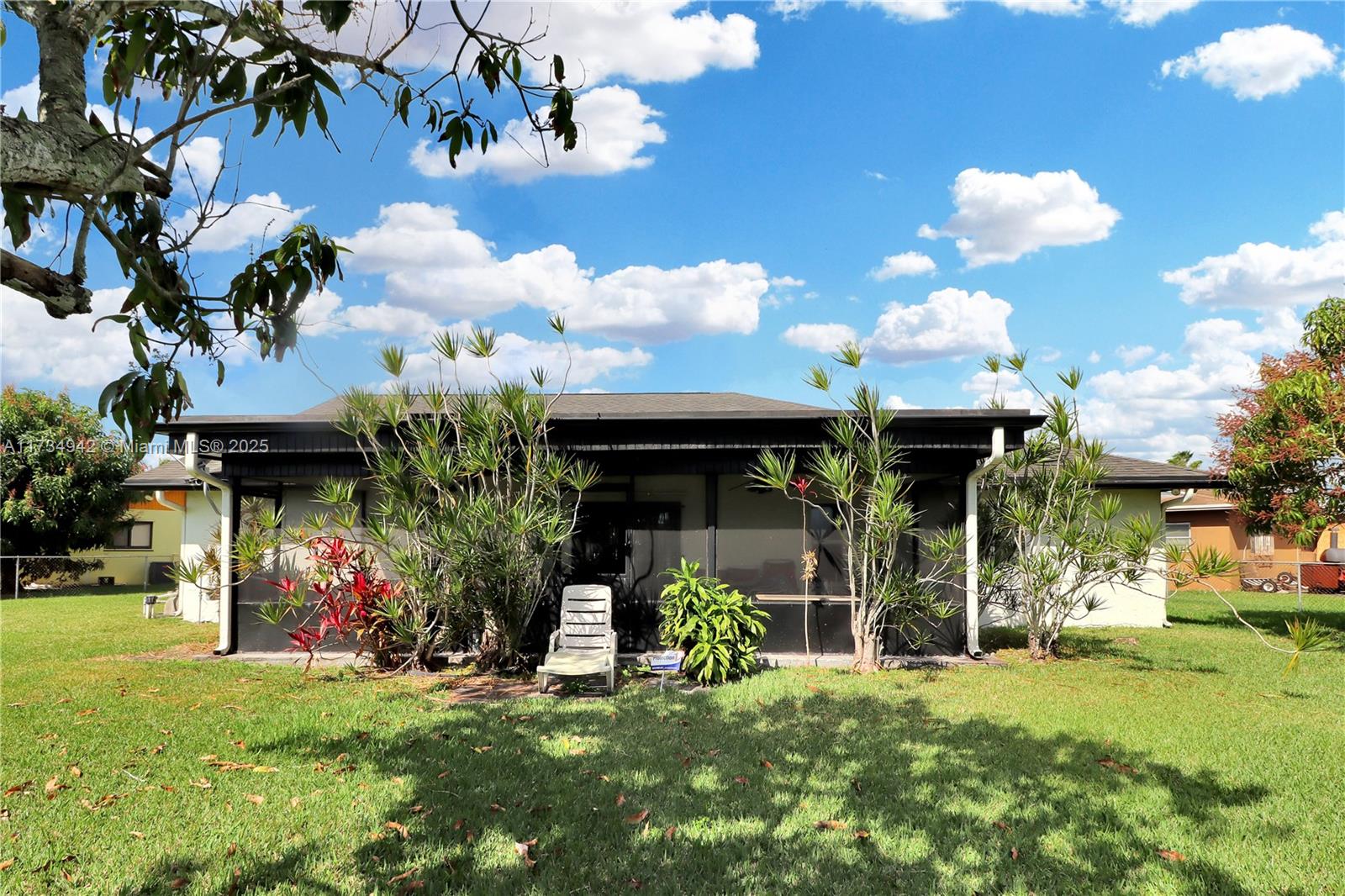 5TH ADDN TO RICHMOND HGTS - Residential