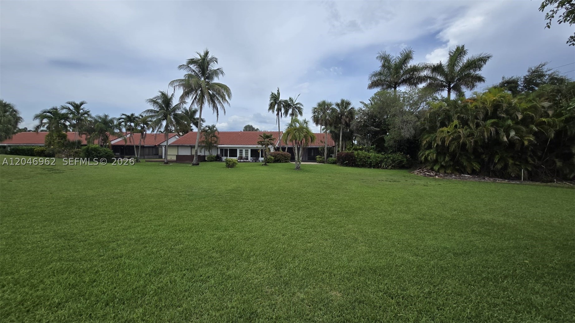 VILLAS OF BONAVENTURE AT - Residential