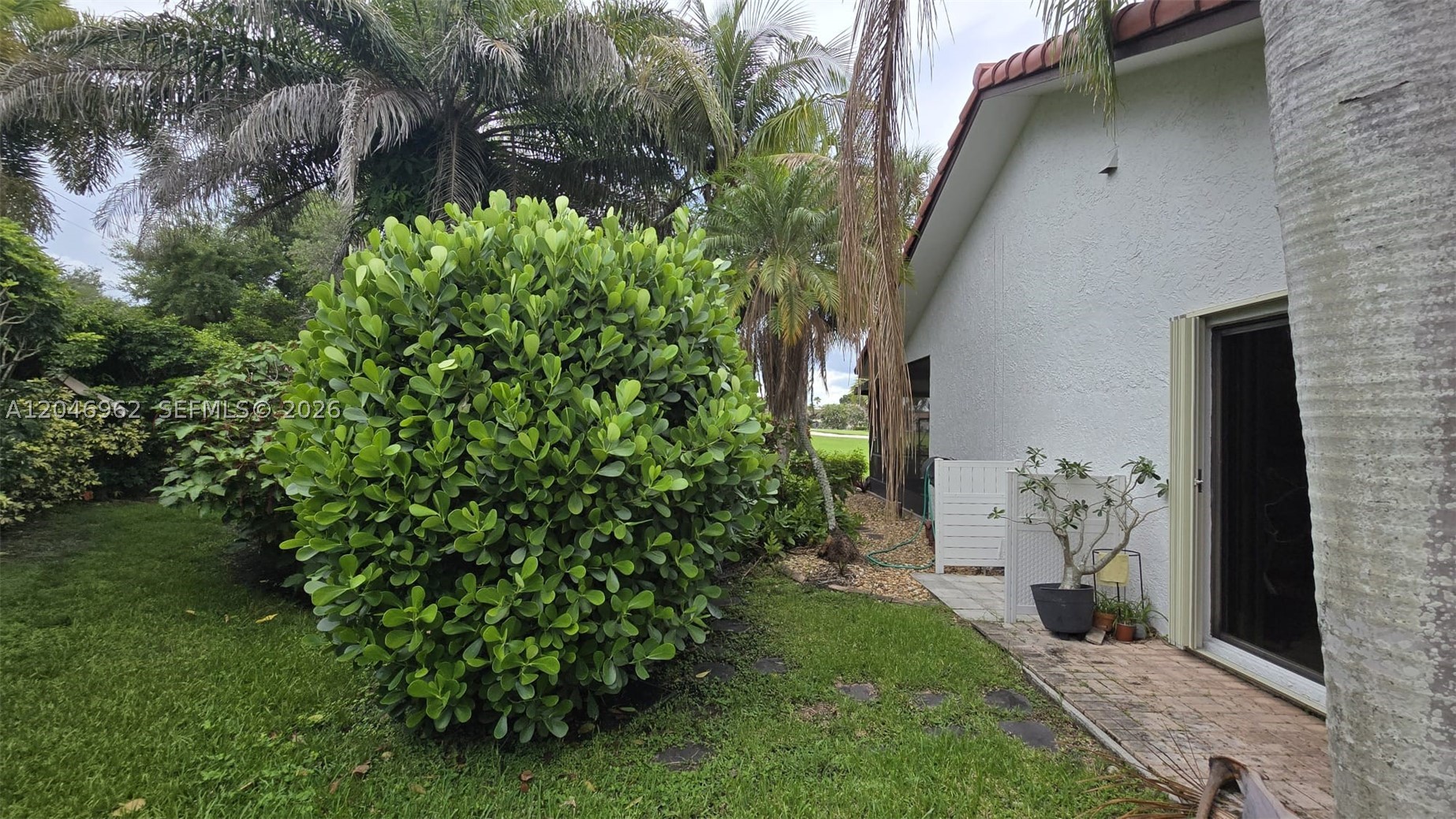 VILLAS OF BONAVENTURE AT - Residential