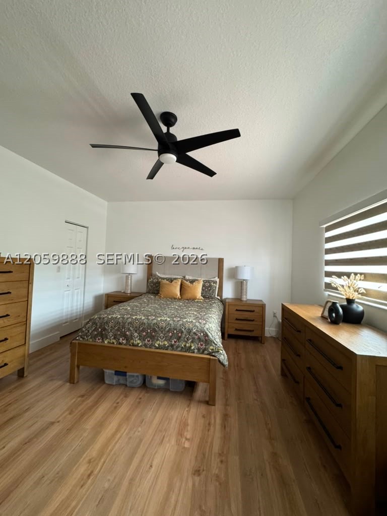 TWIN LAKE SHORES CENTRAL - Residential