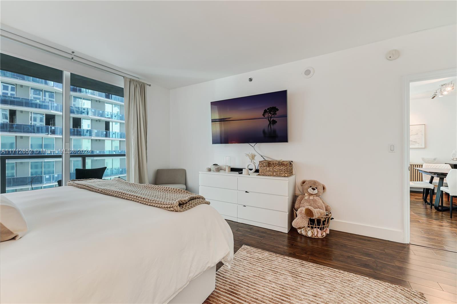 500 BRICKELL WEST CONDO - Residential