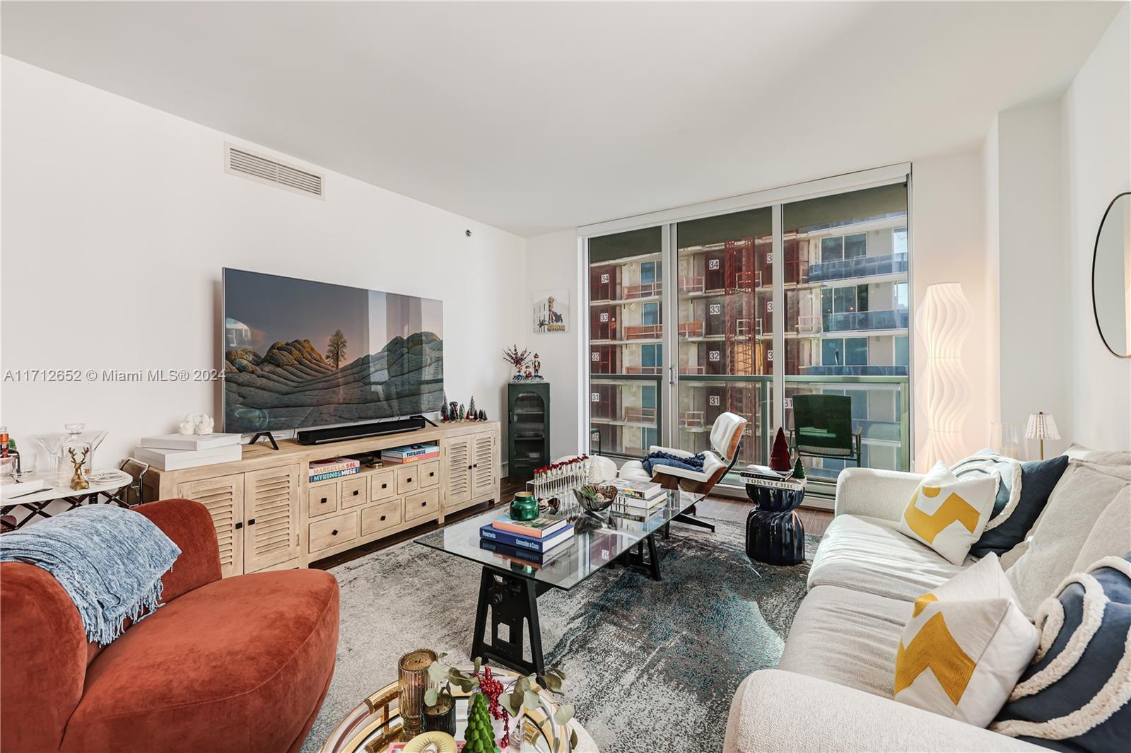 500 BRICKELL WEST CONDO - Residential