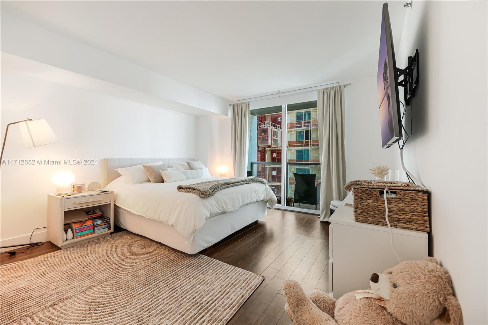 500 BRICKELL WEST CONDO - Residential