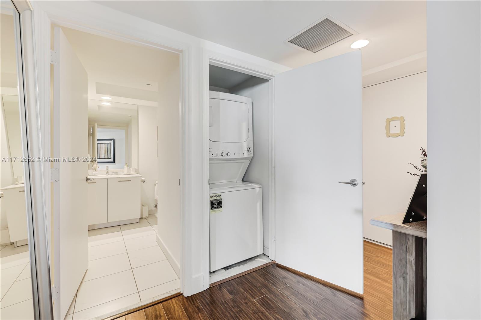 500 BRICKELL WEST CONDO - Residential