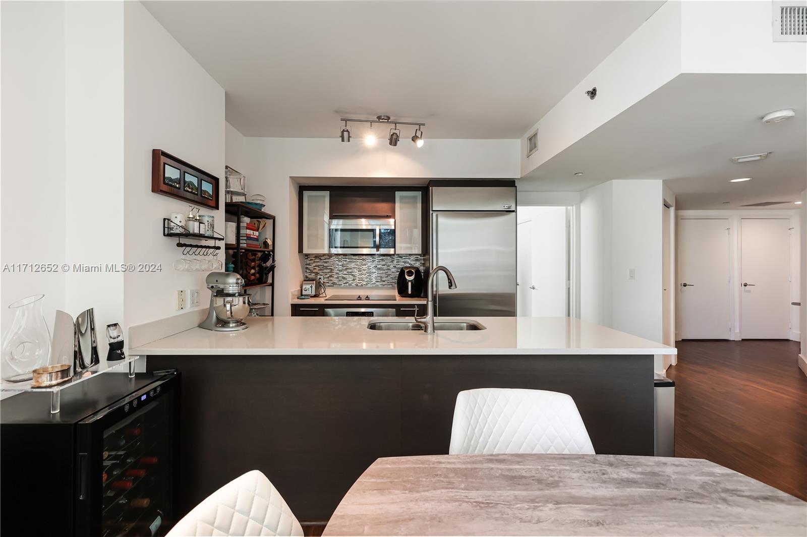 500 BRICKELL WEST CONDO - Residential