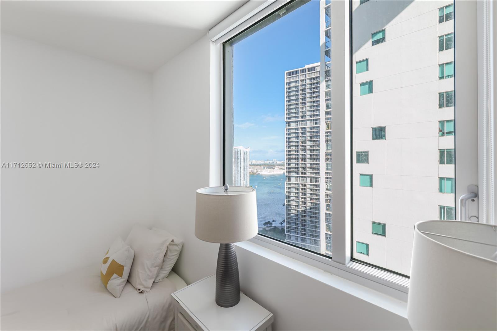 500 BRICKELL WEST CONDO - Residential