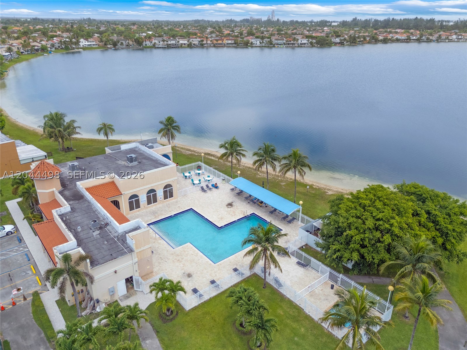 LAKE POINTE SEC 1 - Residential