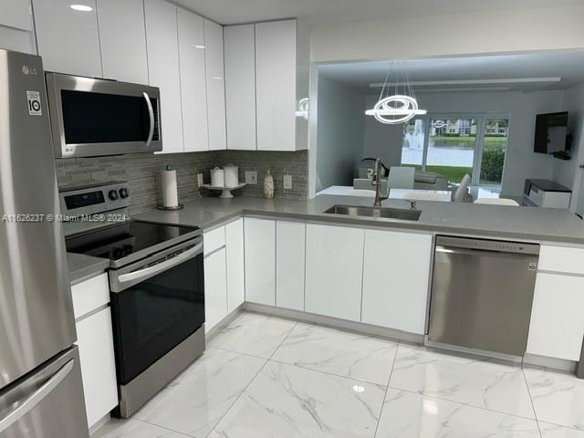 HAWTHORNE AT CENTURY VILL - Residential Lease