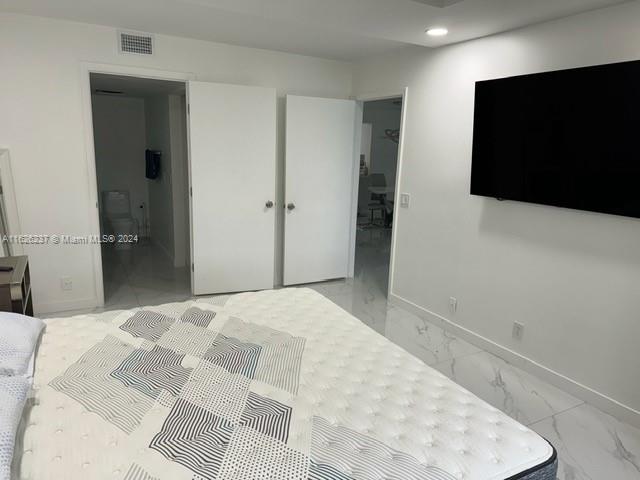 HAWTHORNE AT CENTURY VILL - Residential Lease