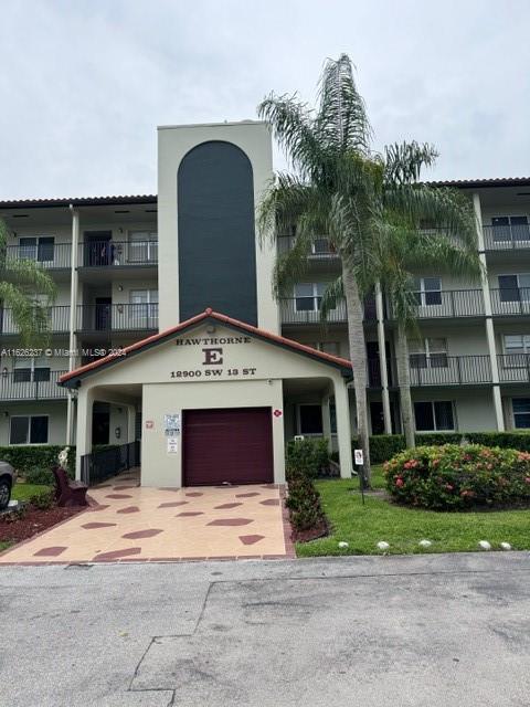 HAWTHORNE AT CENTURY VILL - Residential Lease