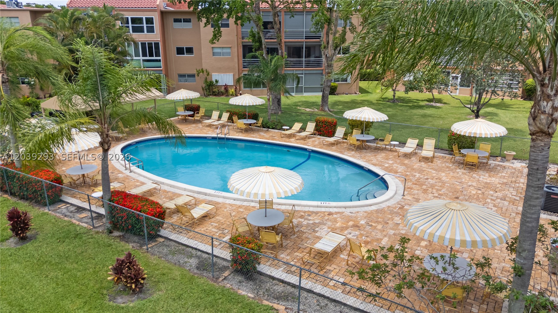 GREENS CONDO APTS PHASE I - Residential