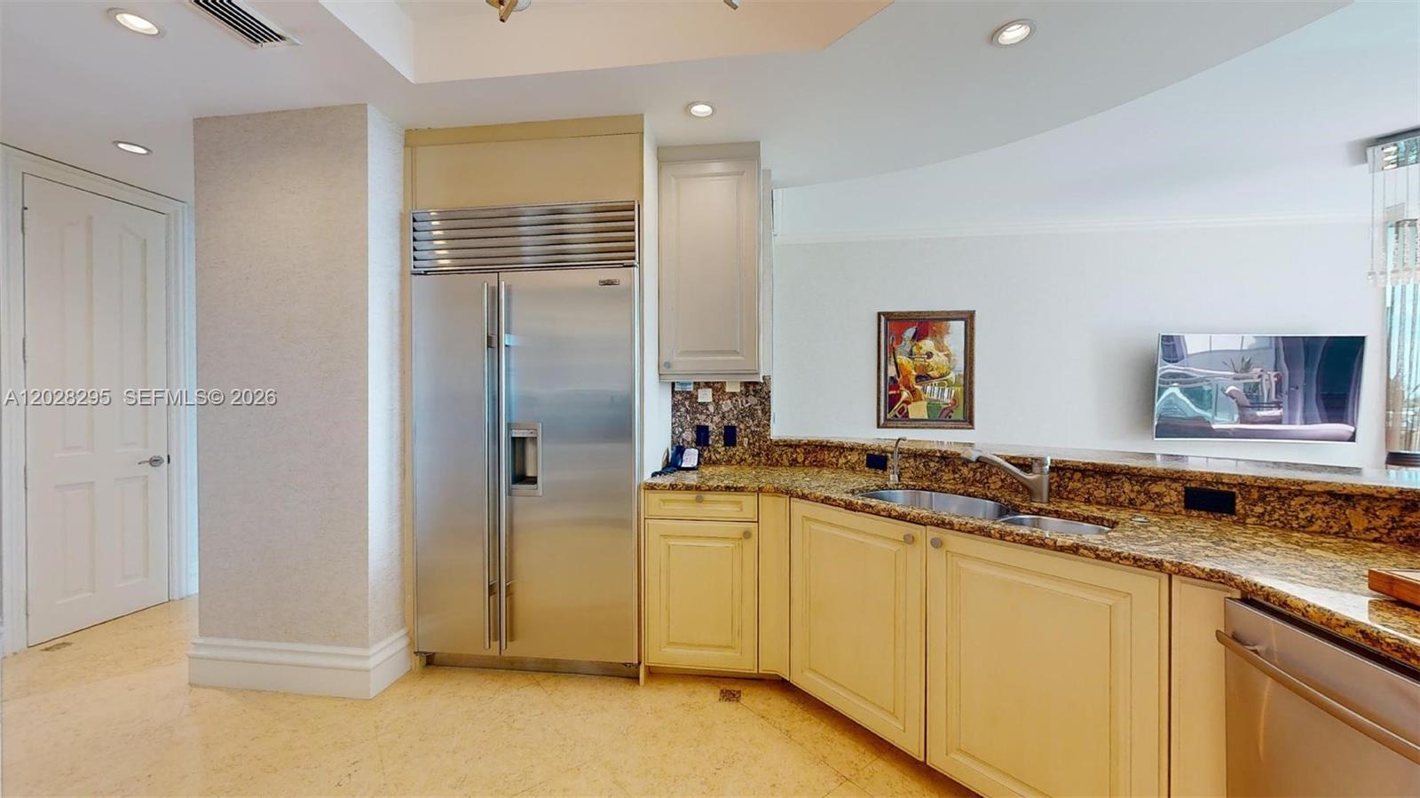 10295 COLLINS AVE RESDNTA - Residential Lease