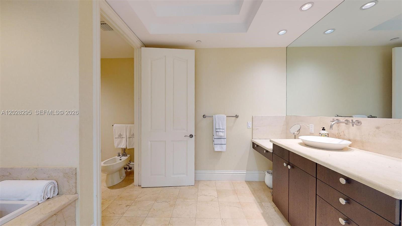10295 COLLINS AVE RESDNTA - Residential Lease