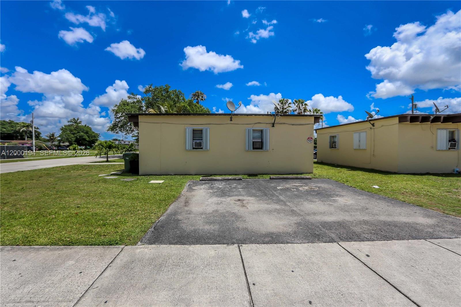 CENTRAL COMML HOMESTEAD - Residential Income